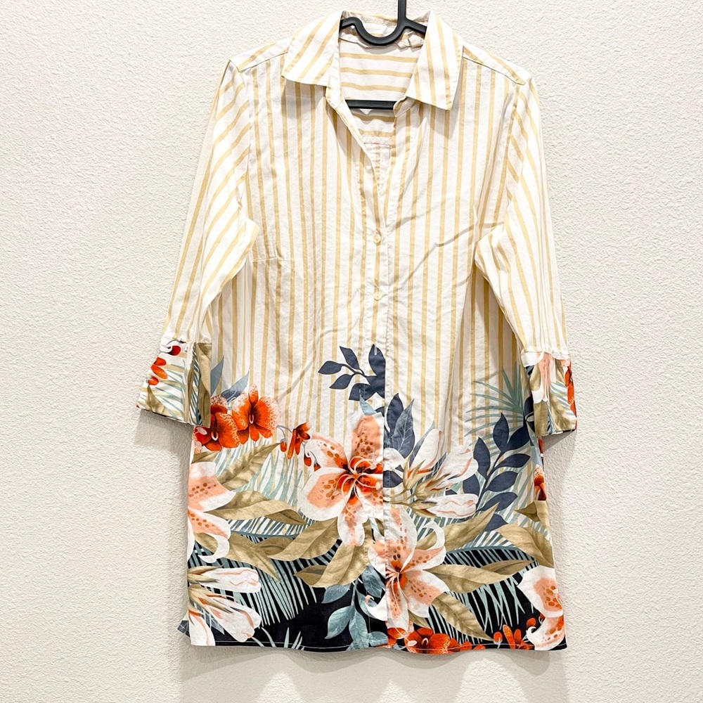 Pre-loved! SOFT SURROUNDINGS Floral Button Down Blouse!